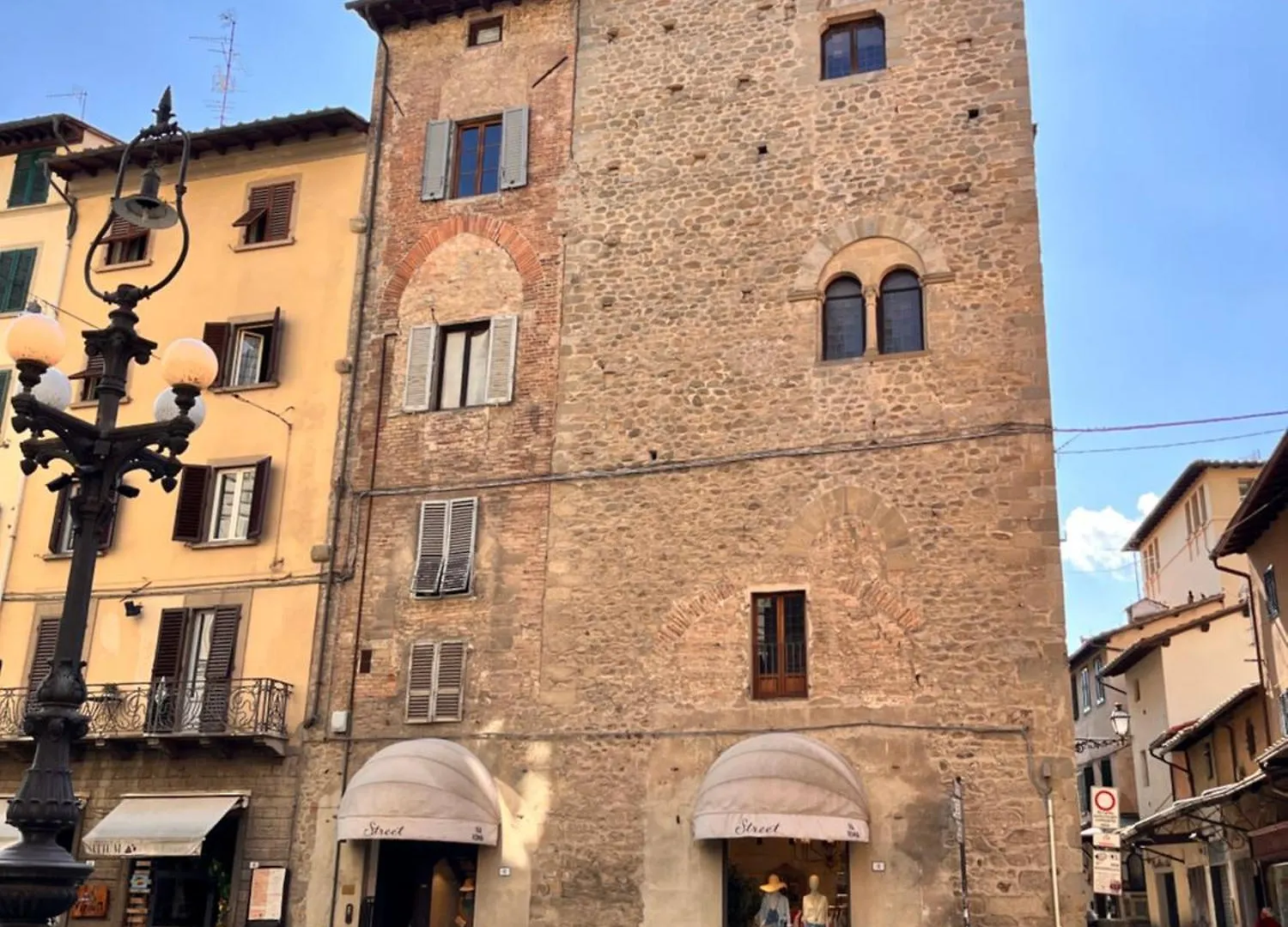 Al Palazzo Del Capitano - Dimora Storica Bed & Breakfast Pistoia